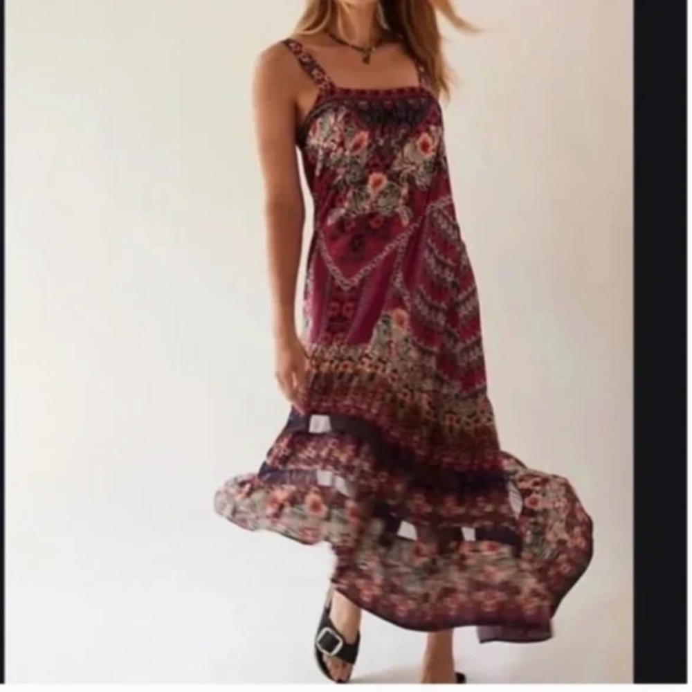 Lovett Tiered Floral Boho Flutter Hipster Hippie Art Deco Farm Hip Peasant Dress